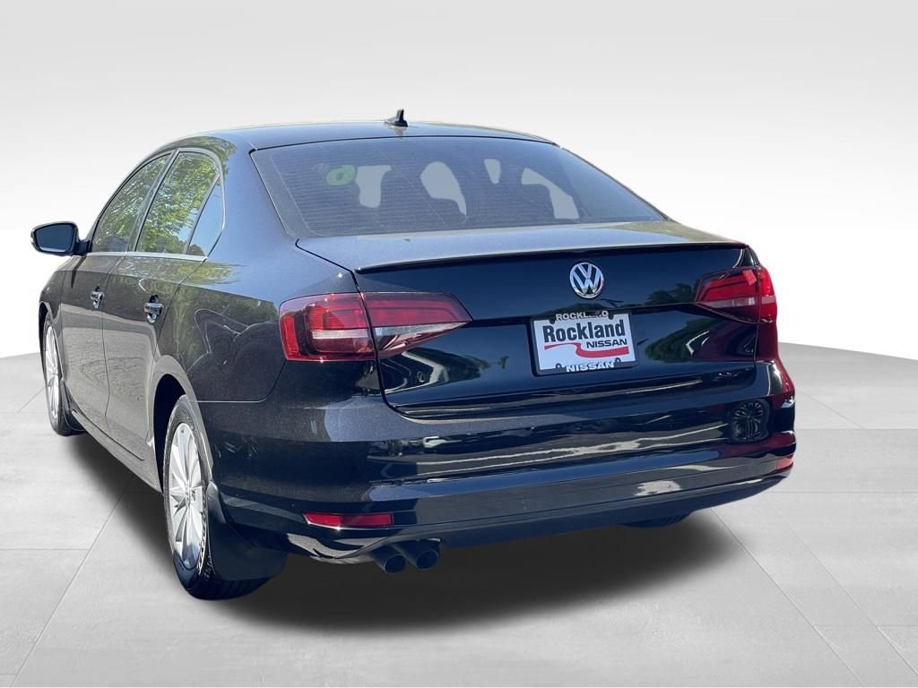 Used 2016 Volkswagen Jetta SE FWD image 5
