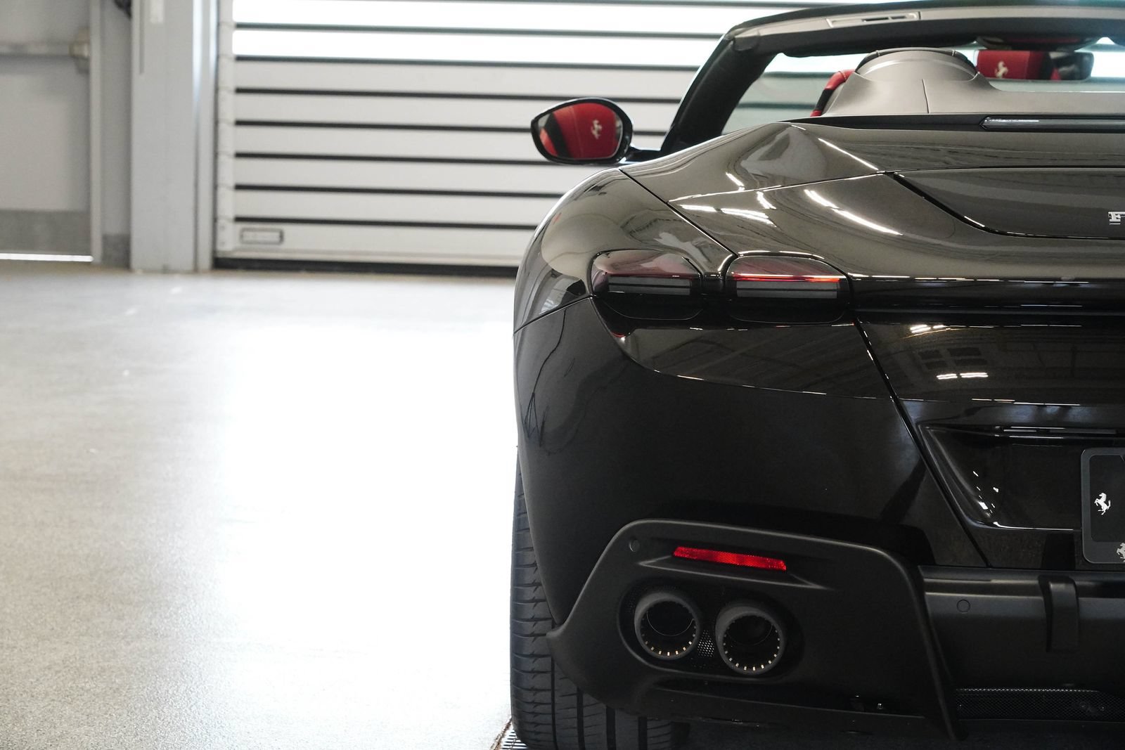 Used 2024 Ferrari Roma Spider RWD image 12