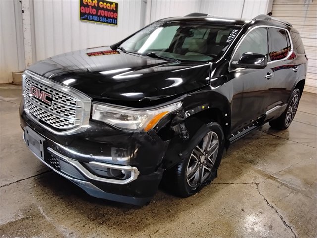 Used 2018 GMC Acadia Denali w/ Technology Package image 4