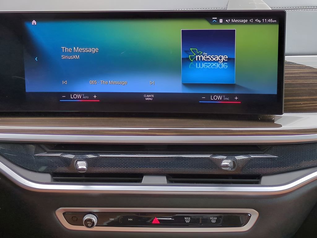 Used 2023 BMW X7 xDrive40i w/ Premium Package image 17