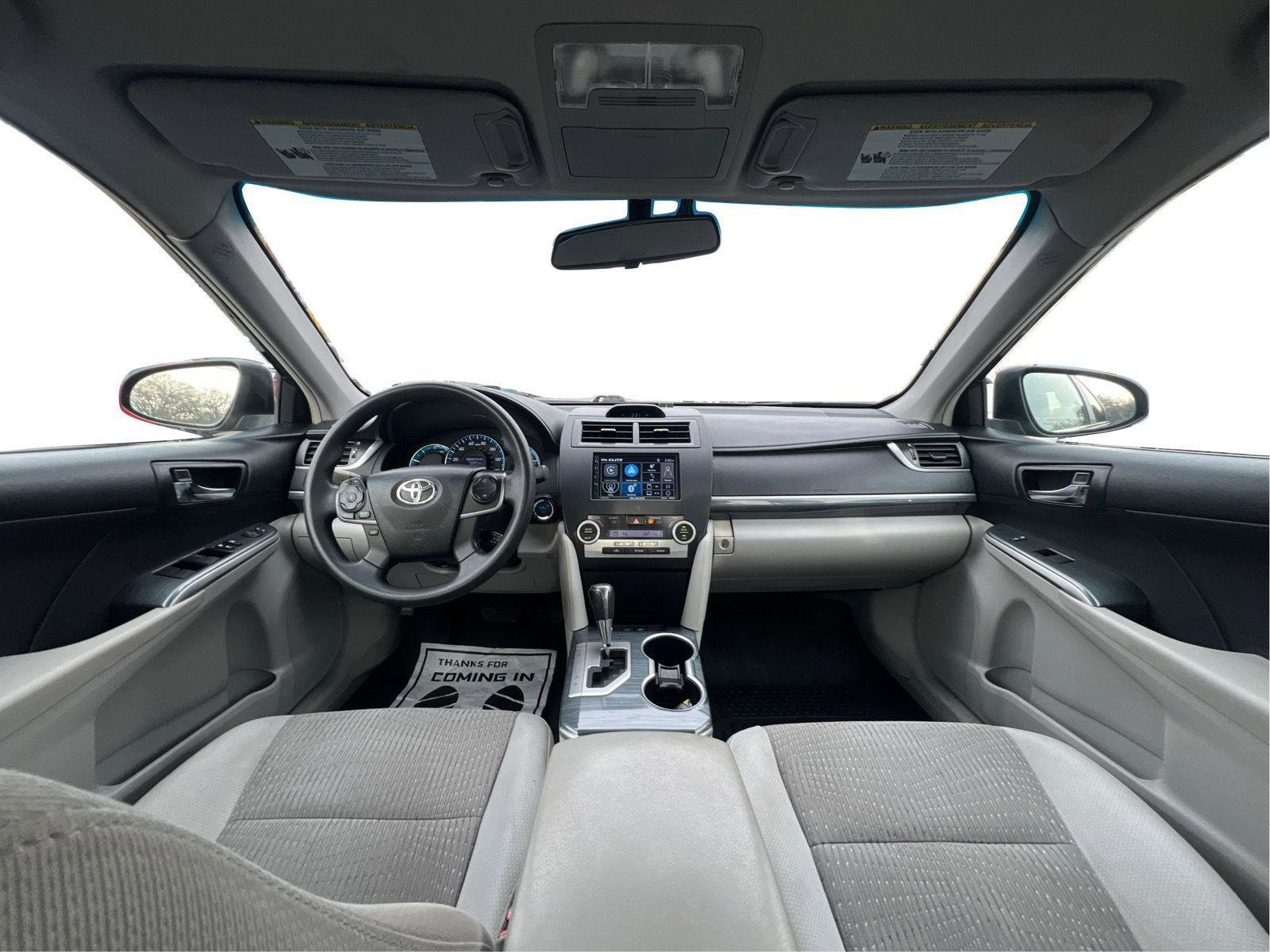 Used 2013 Toyota Camry LE image 14