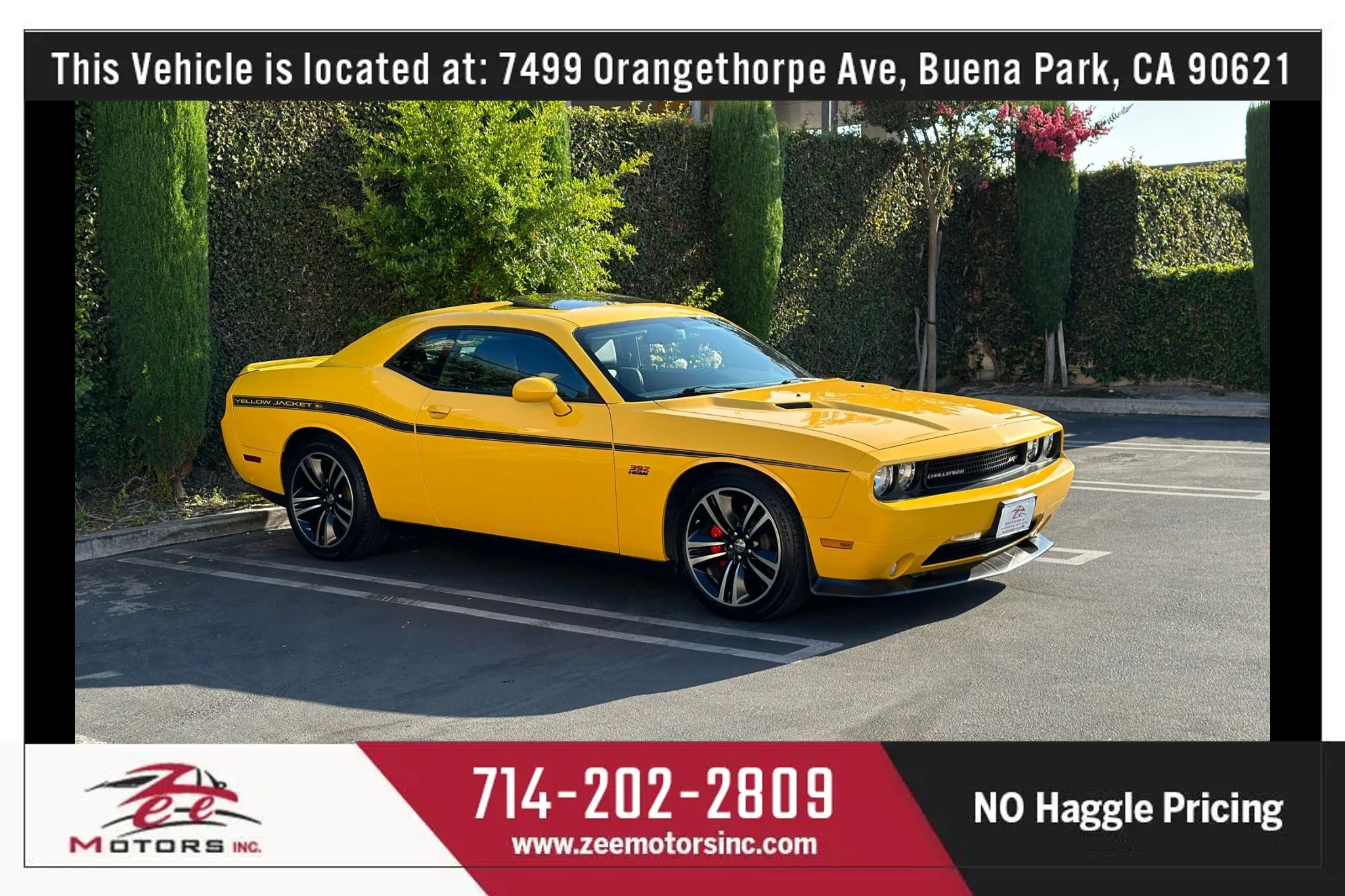 Used 2012 Dodge Challenger SRT8 Yellow Jacket w/ Premium Sound Group RWD image 3