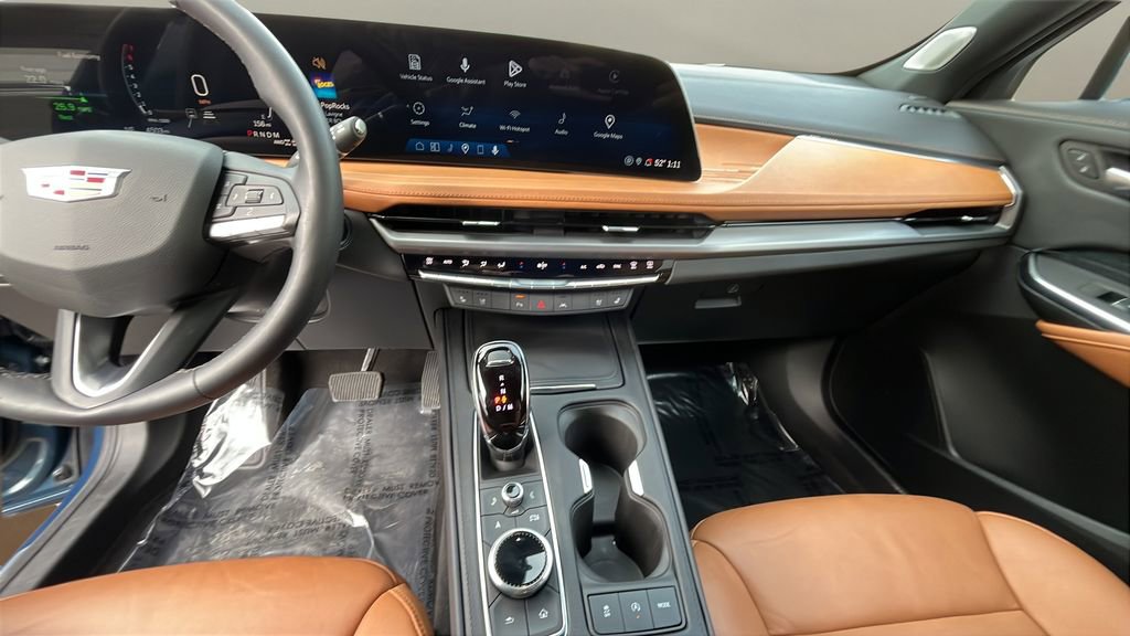 Certified 2024 Cadillac XT4 Premium Luxury image 9