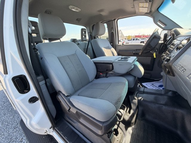 Used 2016 Ford F250 XL w/ Power Equipment Group AWD/4WD image 7
