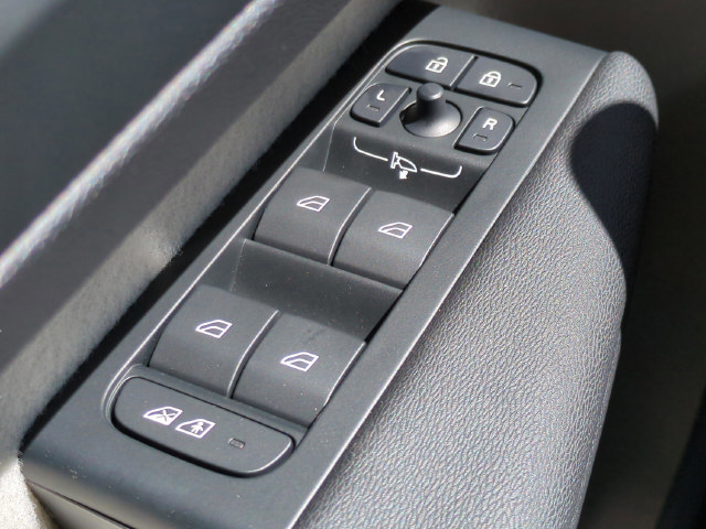 New 2026 Volvo XC40 B5 Ultra AWD/4WD image 20