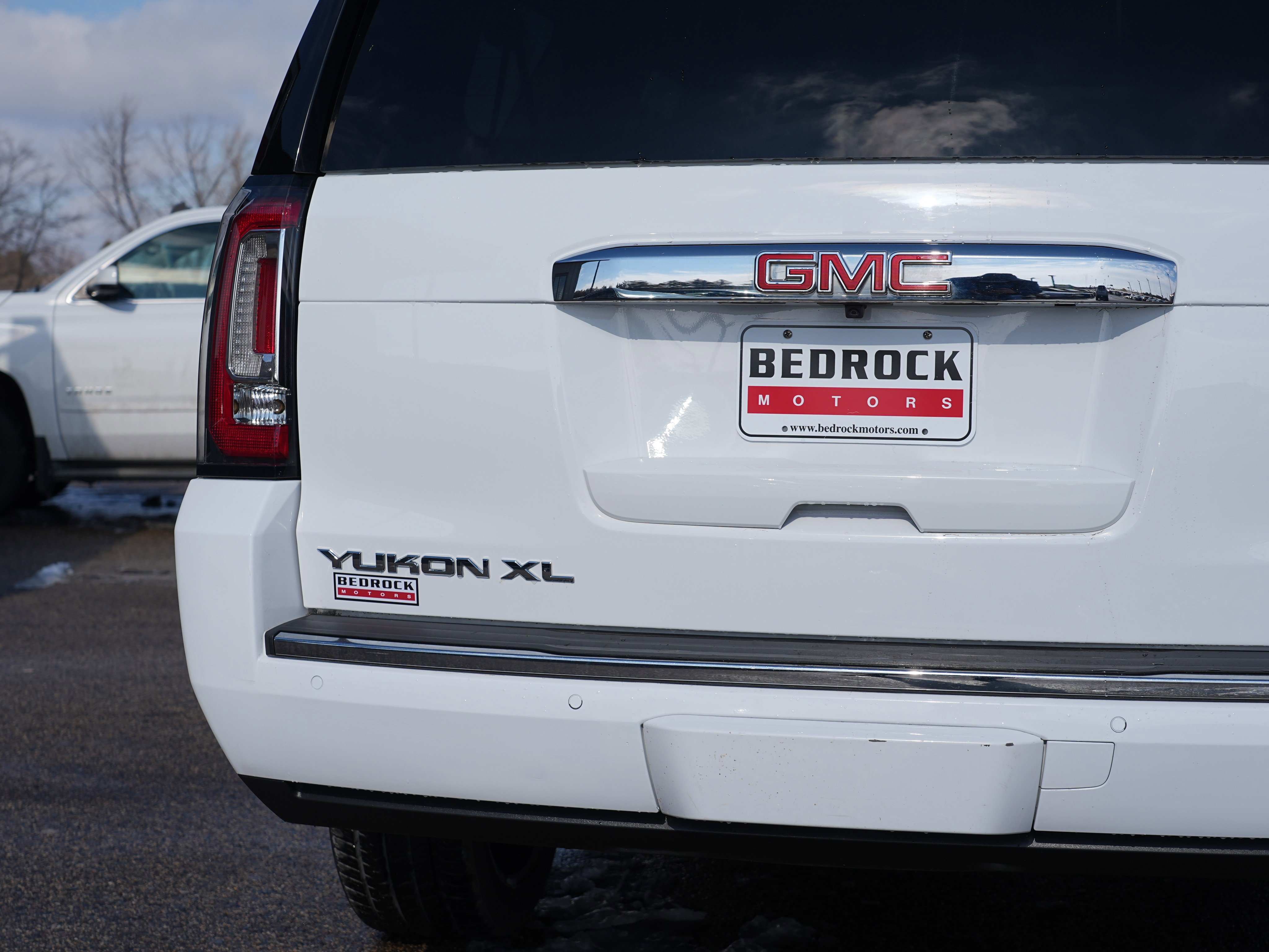 Used 2019 GMC Yukon XL Denali w/ Open Road Package image 10