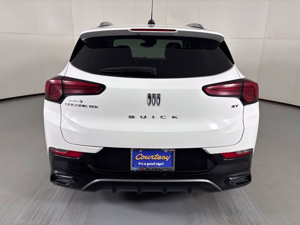 Used 2024 Buick Encore GX Sport Touring FWD image 7
