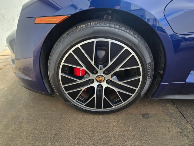 Used 2021 Porsche Taycan 4S image 15