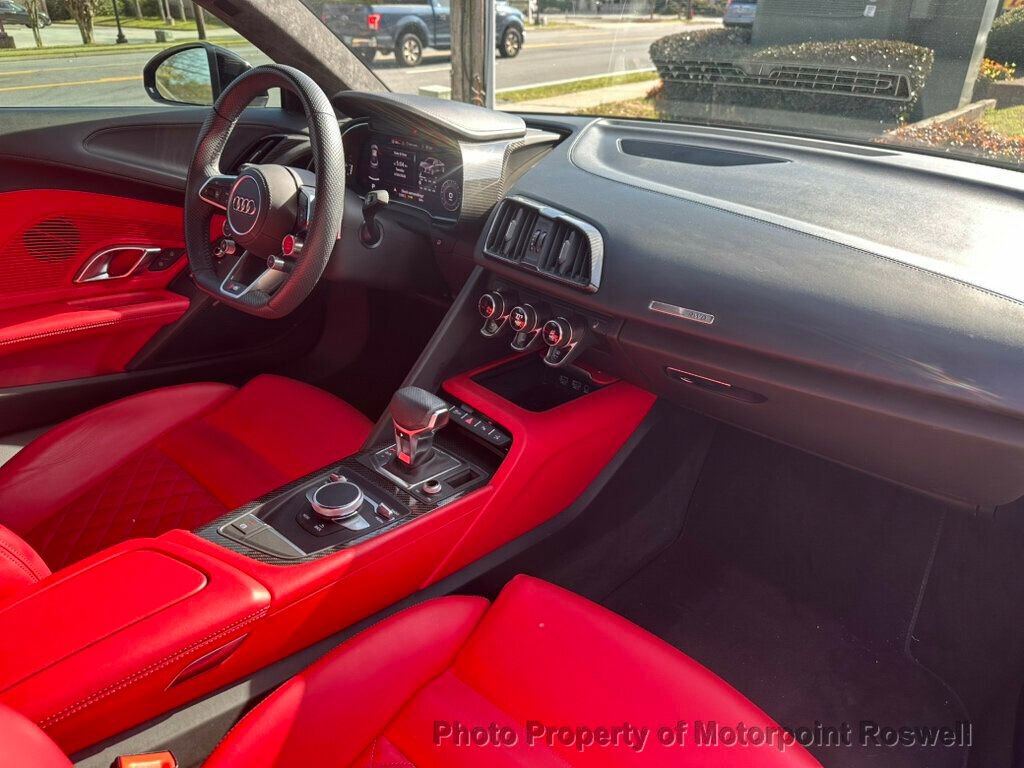 Used 2022 Audi R8 V10 w/ Premium Package image 29
