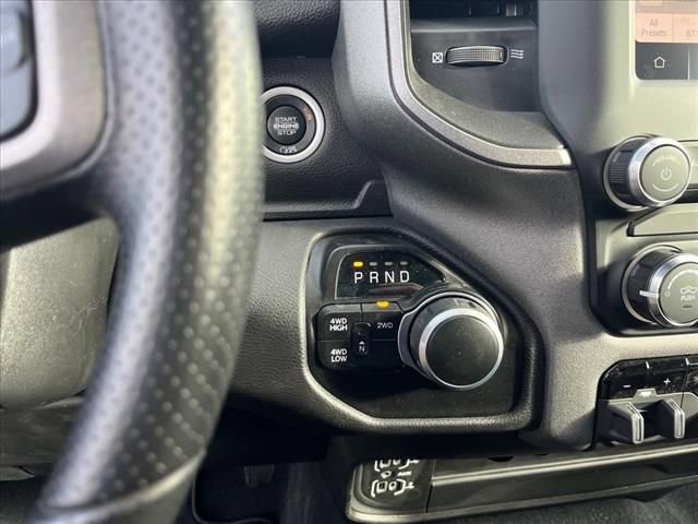 Used 2024 RAM 2500 Tradesman w/ Chrome Appearance Group image 12