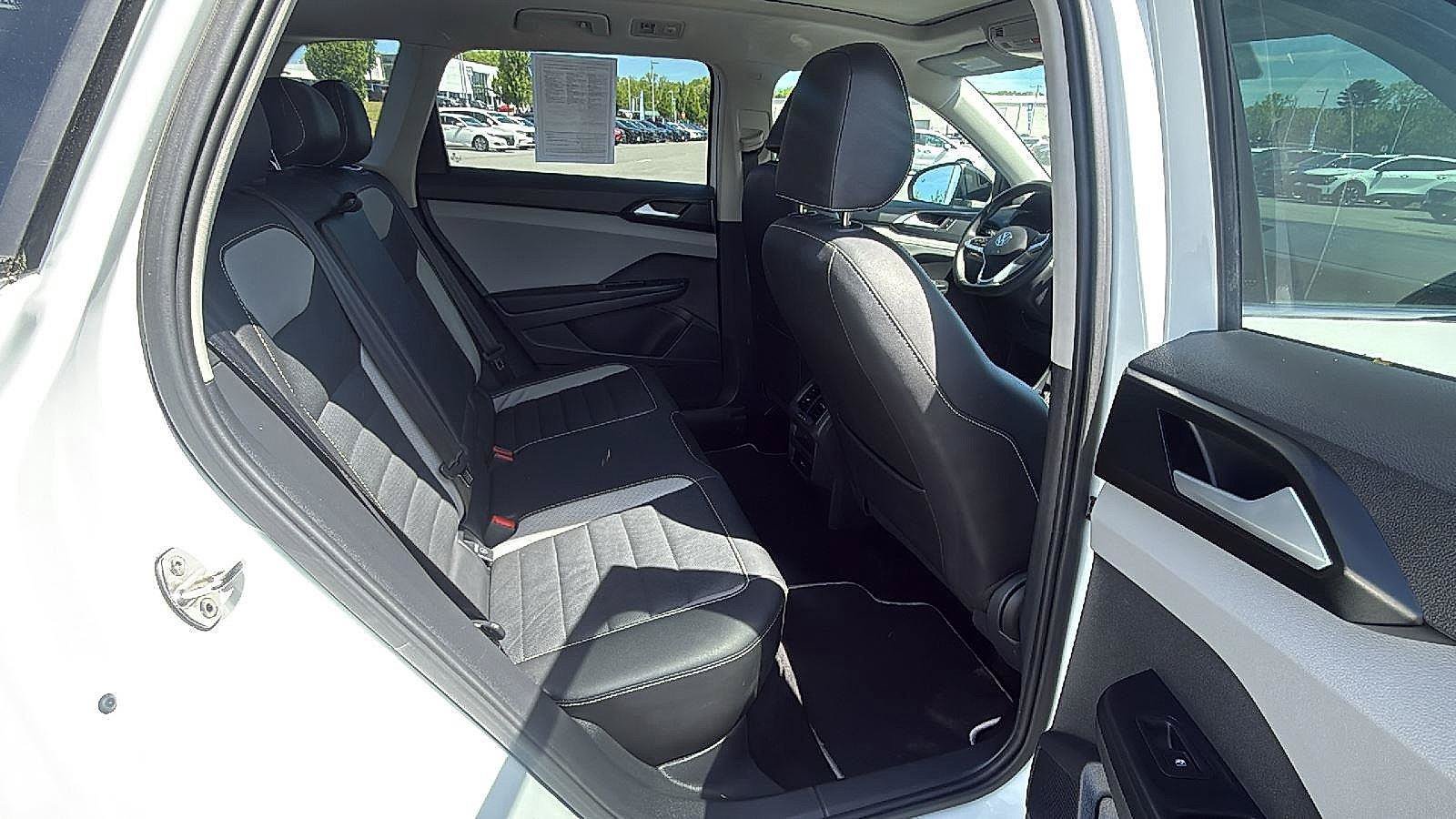 Used 2023 Volkswagen Taos SEL AWD/4WD image 19