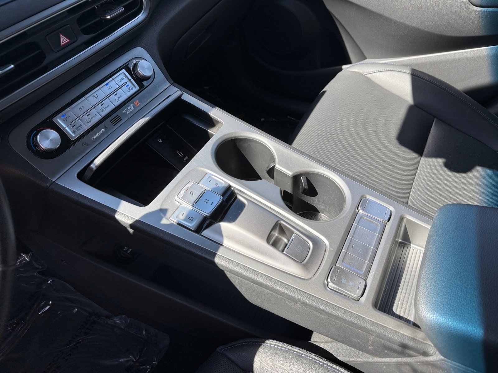 Certified 2023 Hyundai Kona Limited image 13