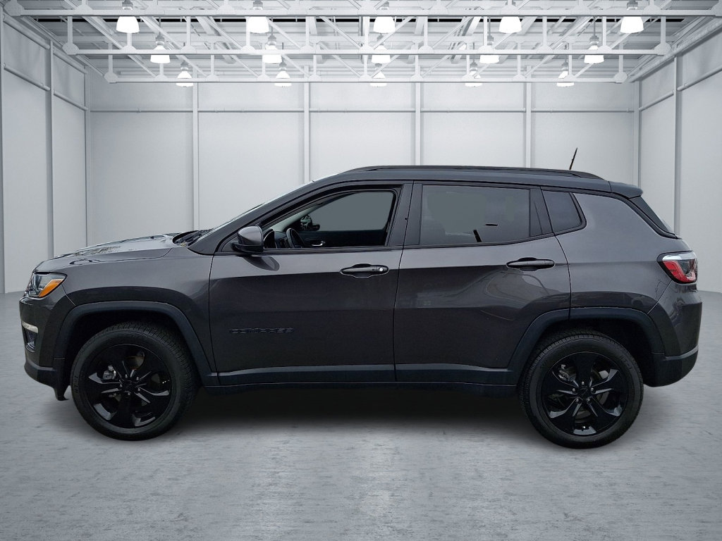 Used 2021 Jeep Compass Latitude image 2