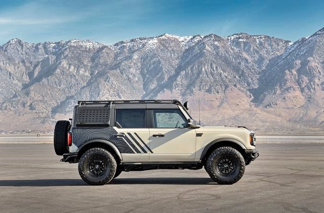 New 2025 Ford Bronco Badlands AWD/4WD image 4