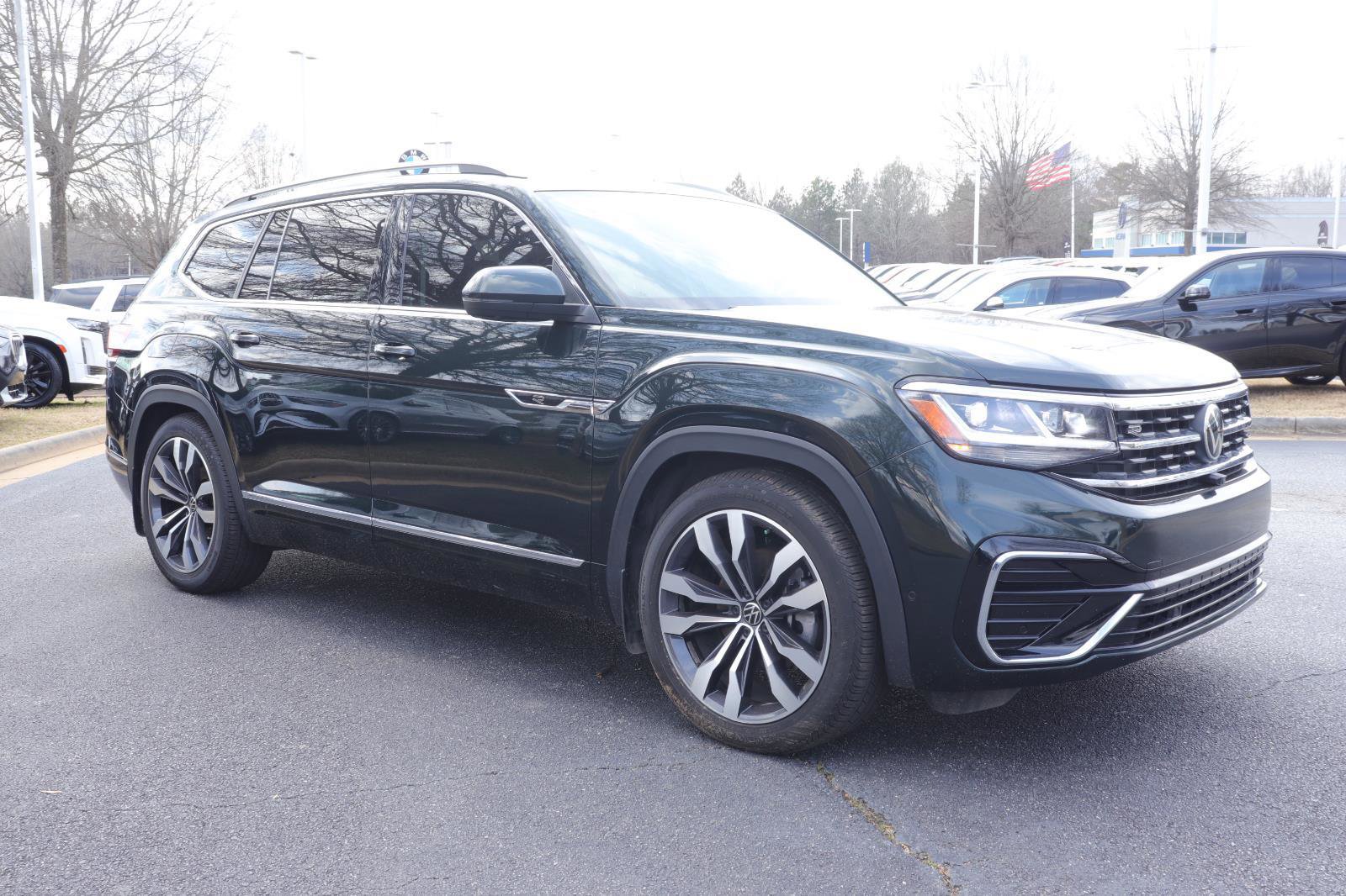 Used 2021 Volkswagen Atlas SEL Premium AWD/4WD image 4