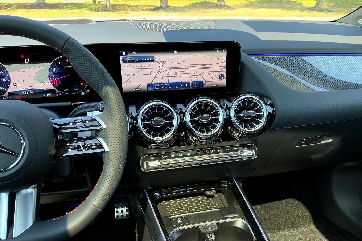 New 2026 Mercedes-Benz GLA 250 GLA 250 image 6