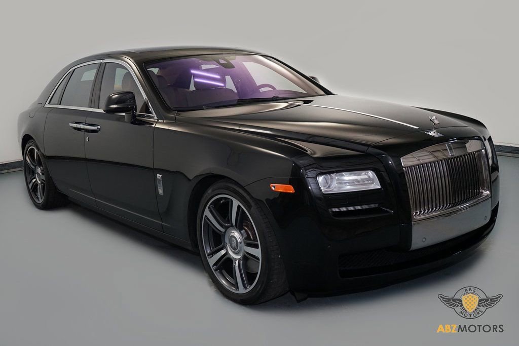 Used 2013 Rolls-Royce Ghost image 2