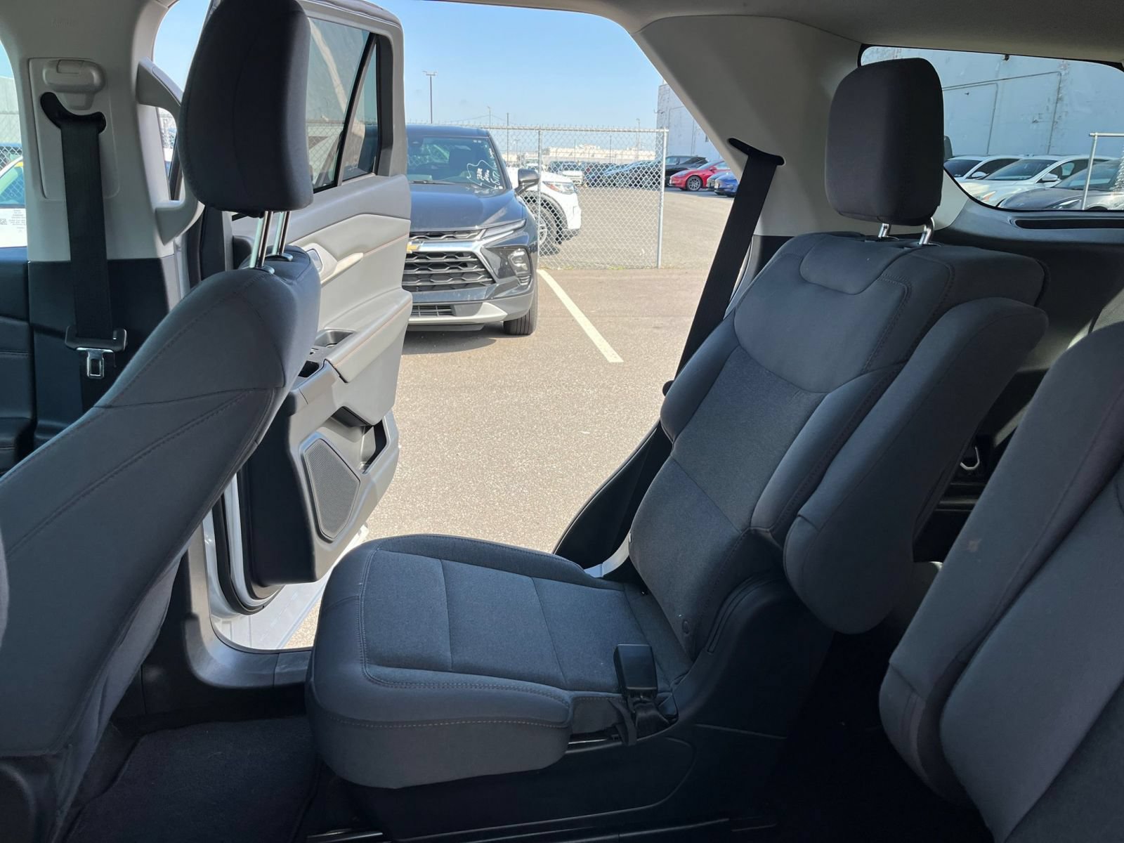 Used 2026 Ford Explorer Active AWD/4WD image 39