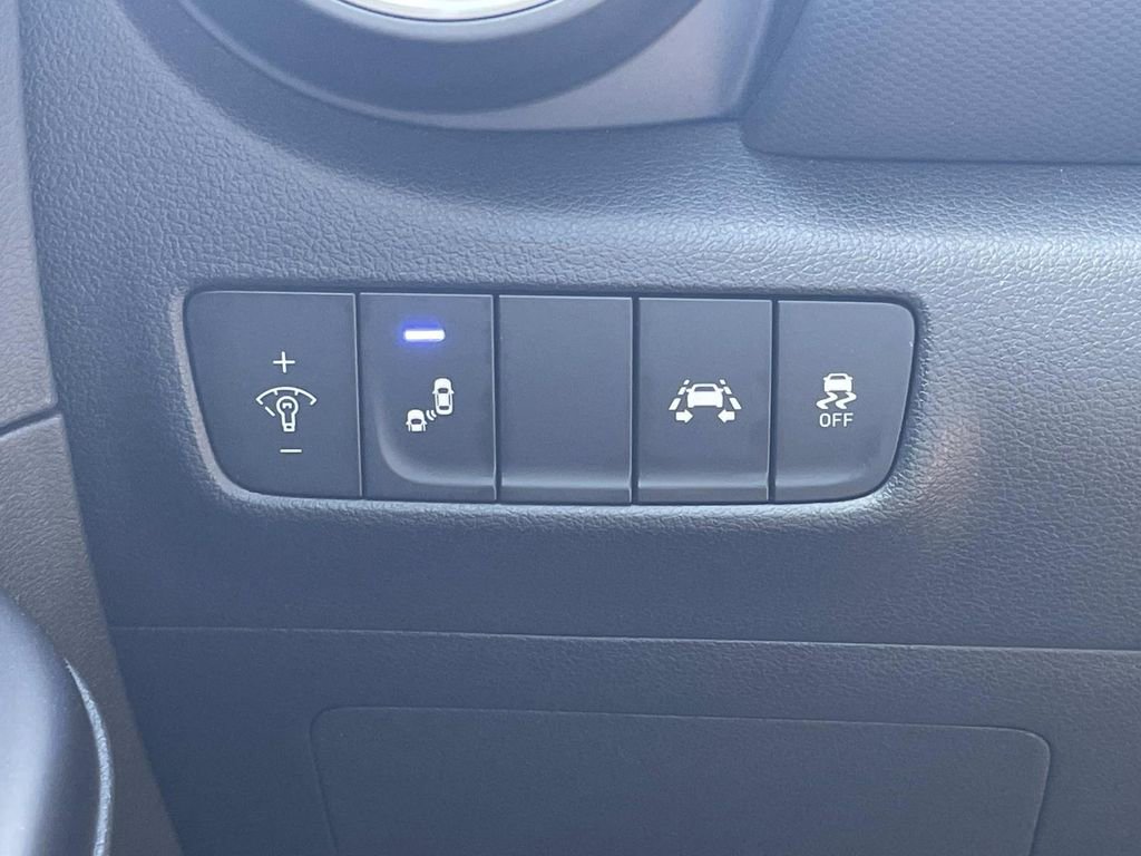 Used 2021 Hyundai Kona SEL Plus image 30