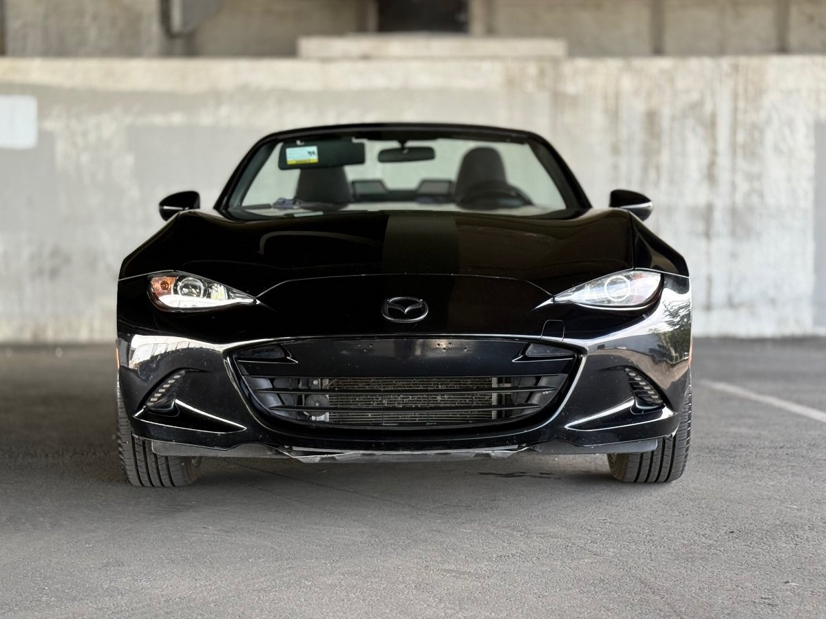 Used 2017 MAZDA MX-5 Miata Club RWD image 8