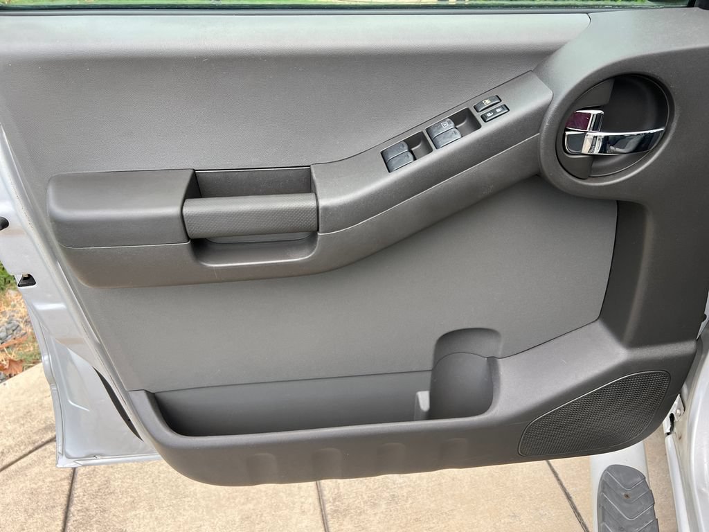 Used 2010 Nissan Xterra S RWD image 16