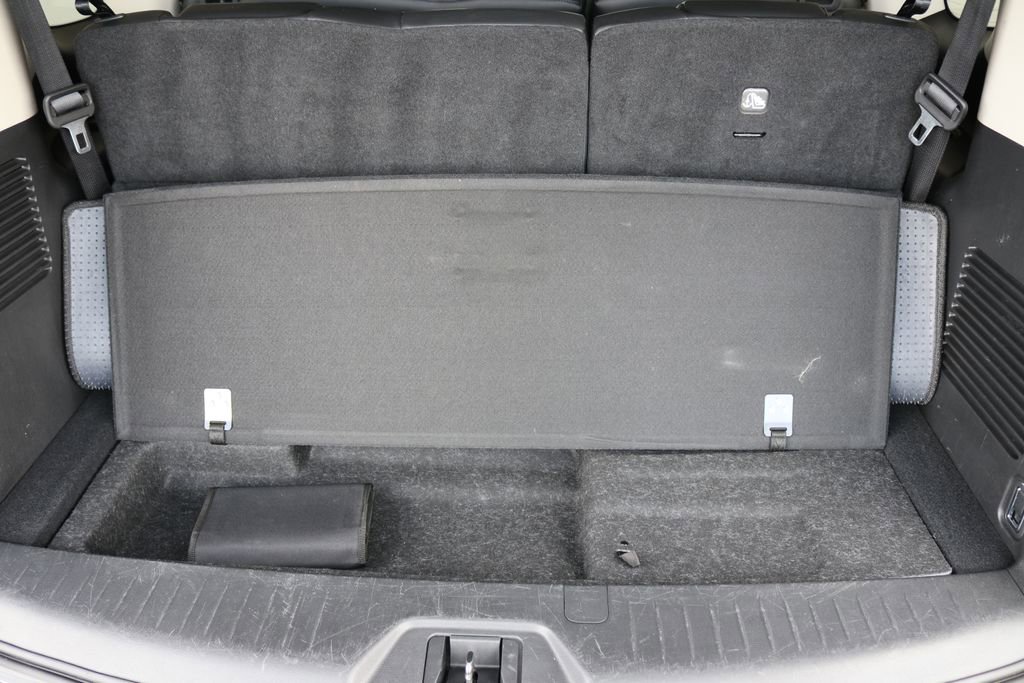 Used 2024 Nissan Armada SL image 28