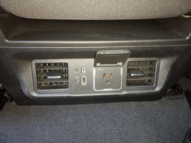 Used 2023 Chevrolet Silverado 1500 LT AWD/4WD image 14