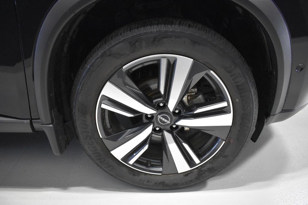 Certified 2023 Nissan Rogue Platinum w/ Platinum Premium Package AWD/4WD image 10