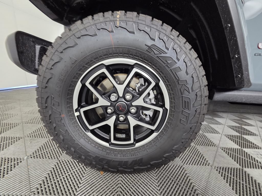 New 2026 Jeep Gladiator Rubicon w/ Safety Group AWD/4WD image 7