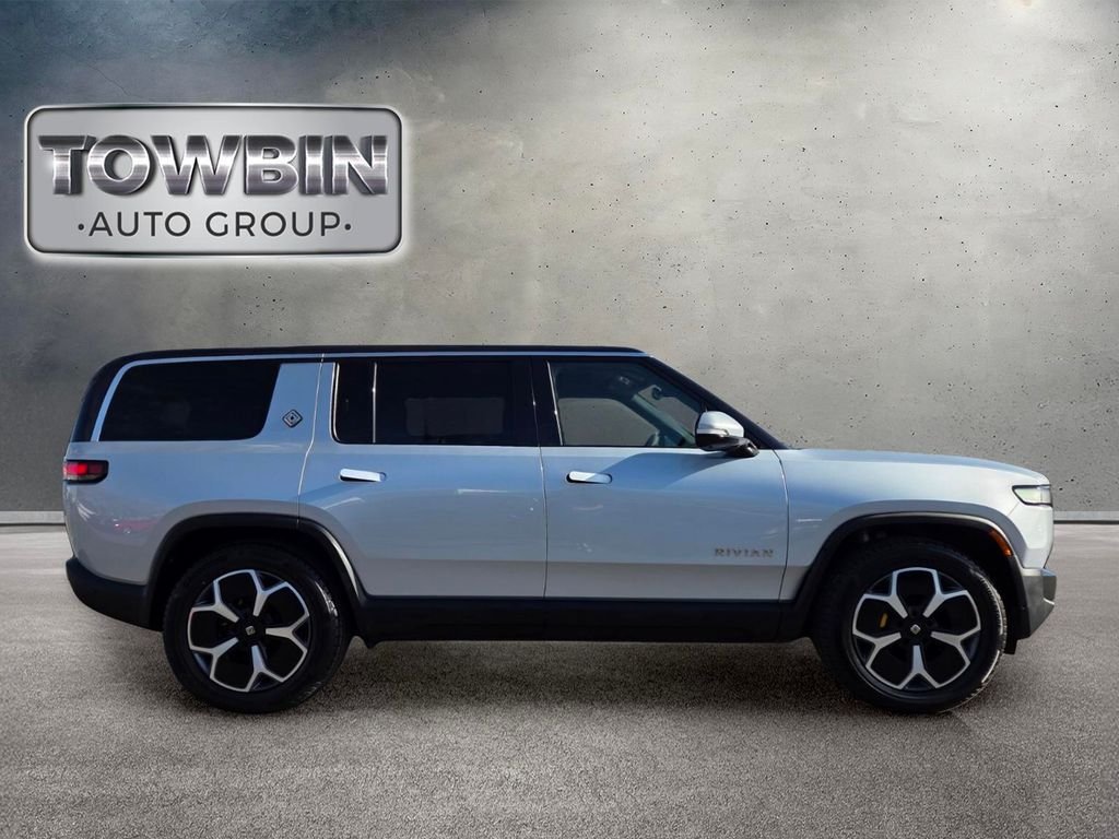 Used 2024 Rivian R1S Adventure AWD/4WD image 3