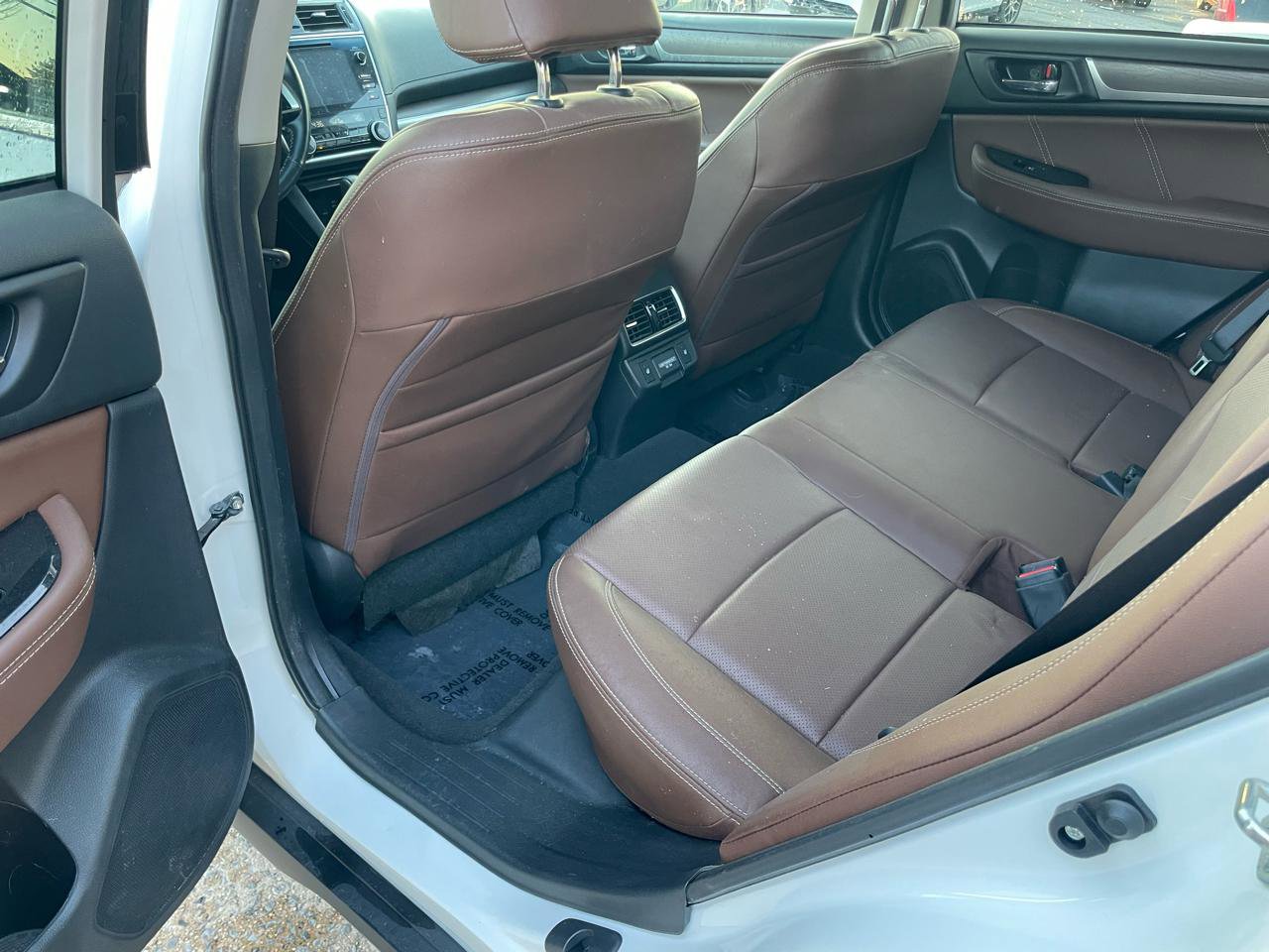 Used 2018 Subaru Outback 3.6R Touring image 38