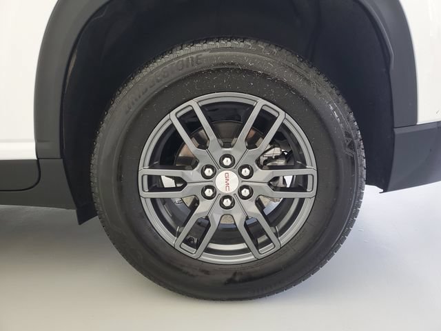 Used 2025 GMC Acadia Elevation FWD image 13