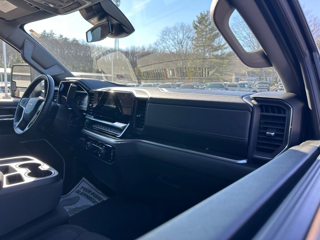 Used 2024 Chevrolet Silverado 2500 LT image 26