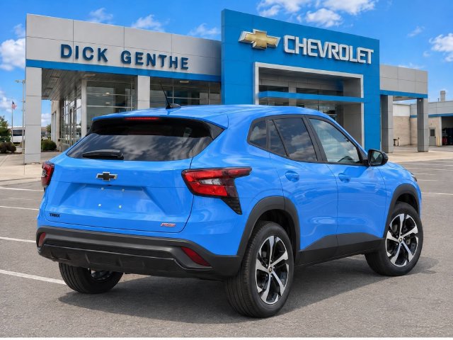 Certified 2024 Chevrolet Trax RS w/ Driver Confidence Package FWD image 3
