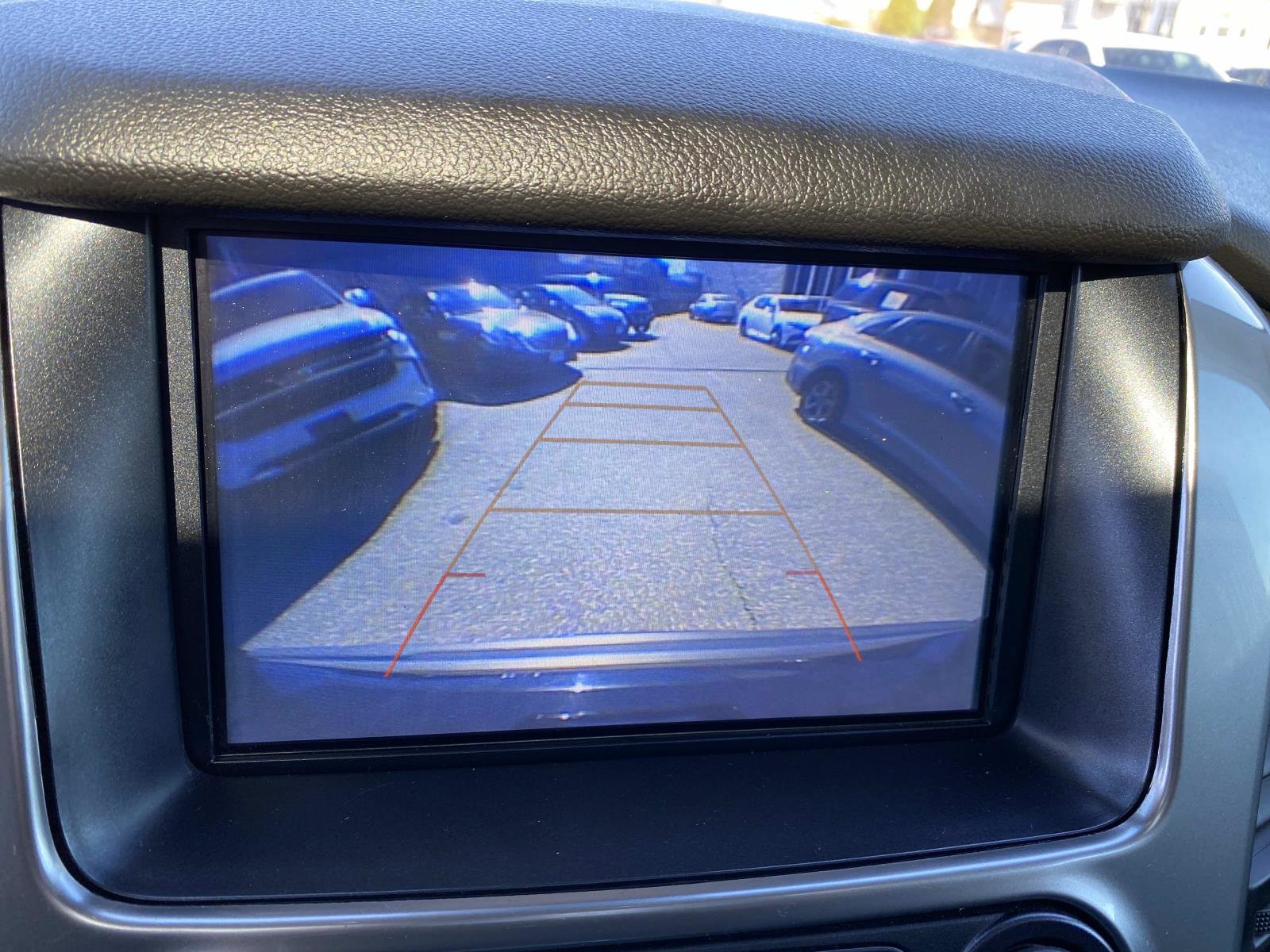 Used 2018 Chevrolet Tahoe LT w/ Luxury Package image 16