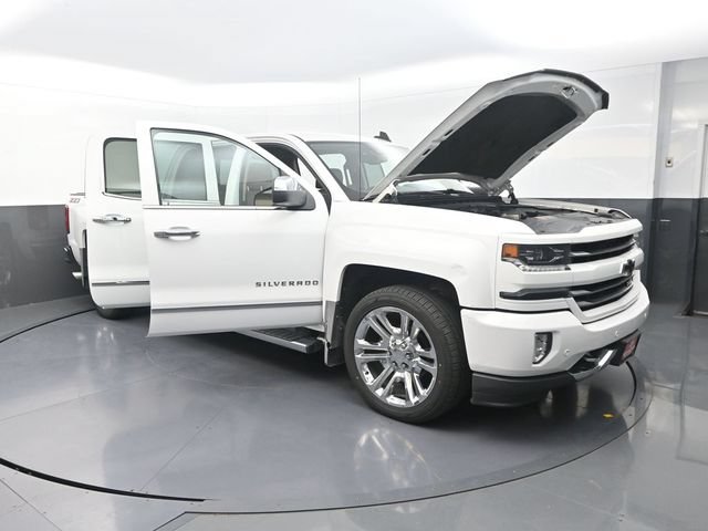 Used 2018 Chevrolet Silverado 1500 LTZ Z71 w/ LTZ Plus Package AWD/4WD image 39