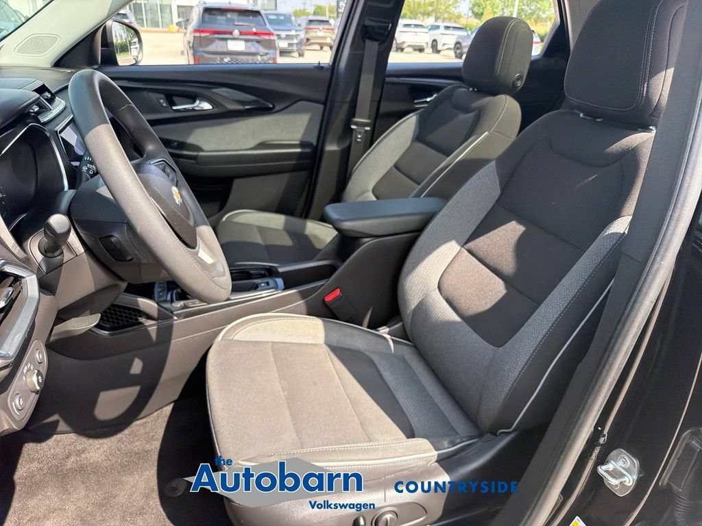Used 2021 Chevrolet TrailBlazer LT w/ Sun and Liftgate Package FWD image 7
