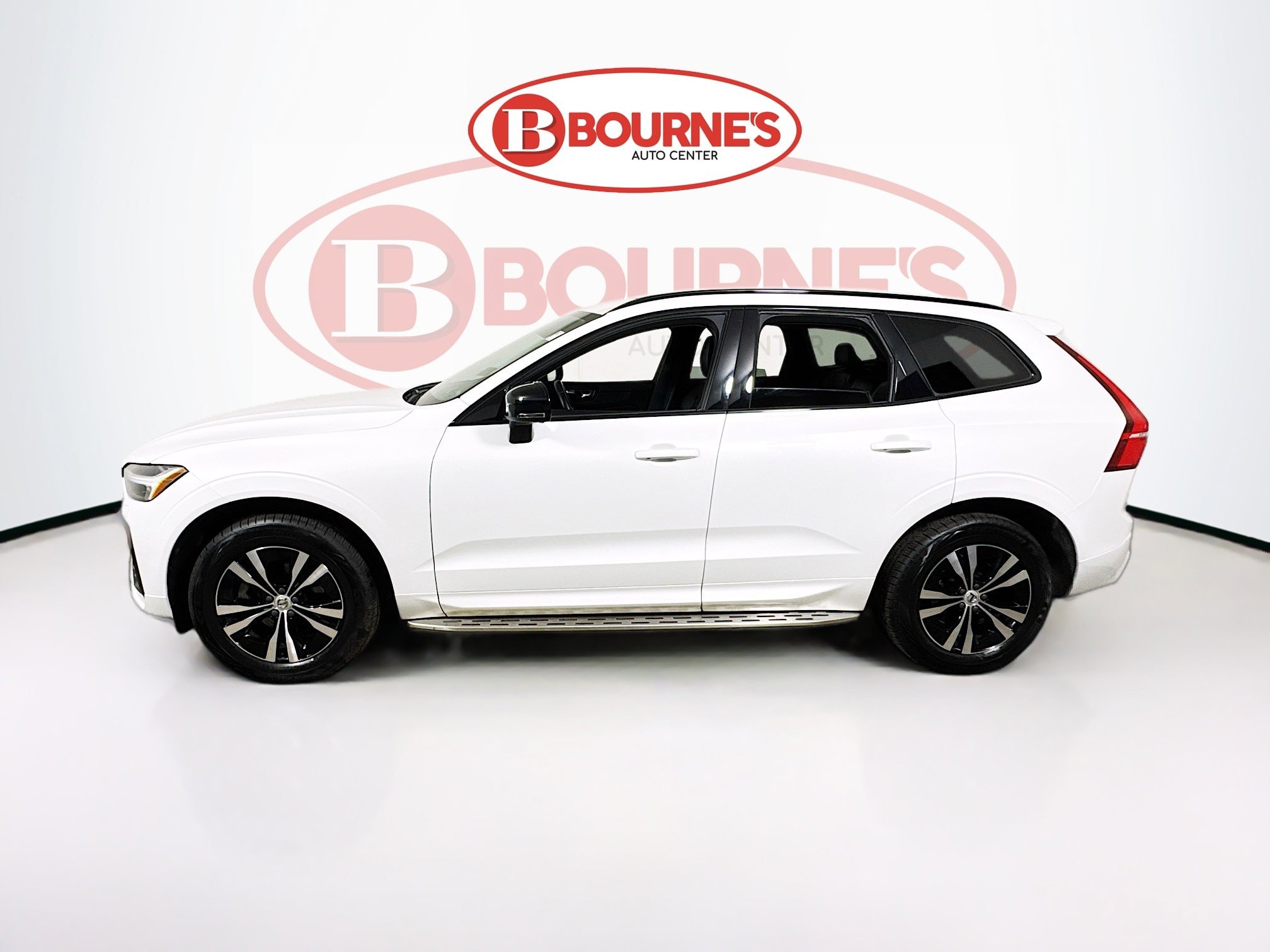 Used 2024 Volvo XC60 B5 Core AWD/4WD image 8