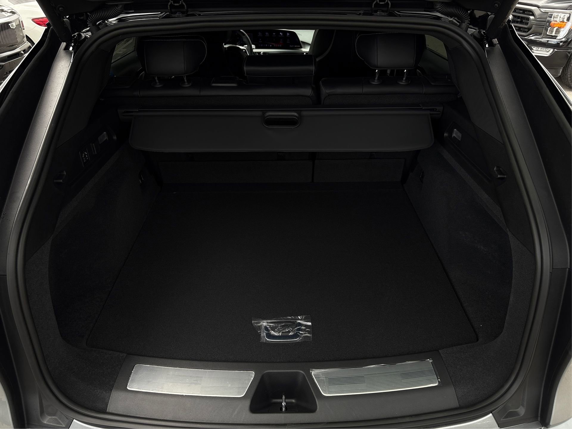 New 2026 Cadillac Lyriq V image 12