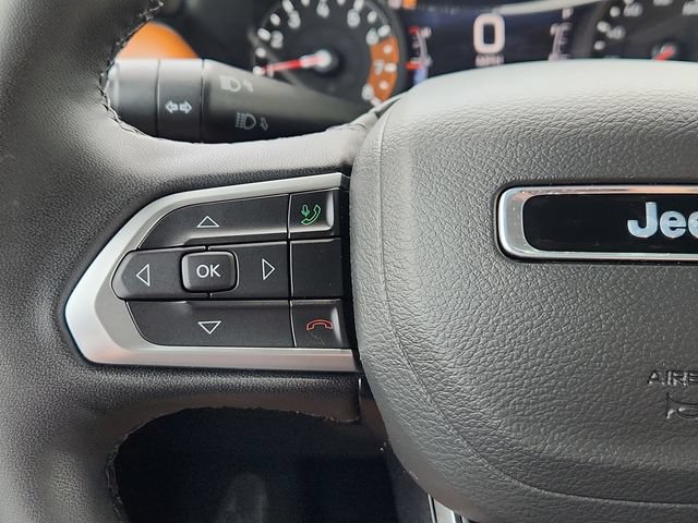 Used 2025 Jeep Compass Limited AWD/4WD image 37