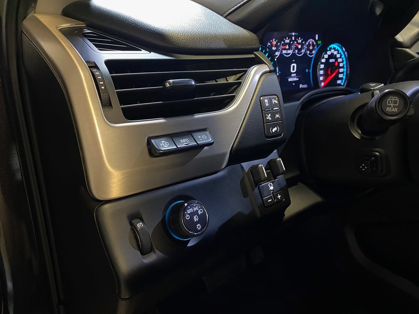 Used 2017 GMC Yukon XL Denali w/ Open Road Package RWD image 15
