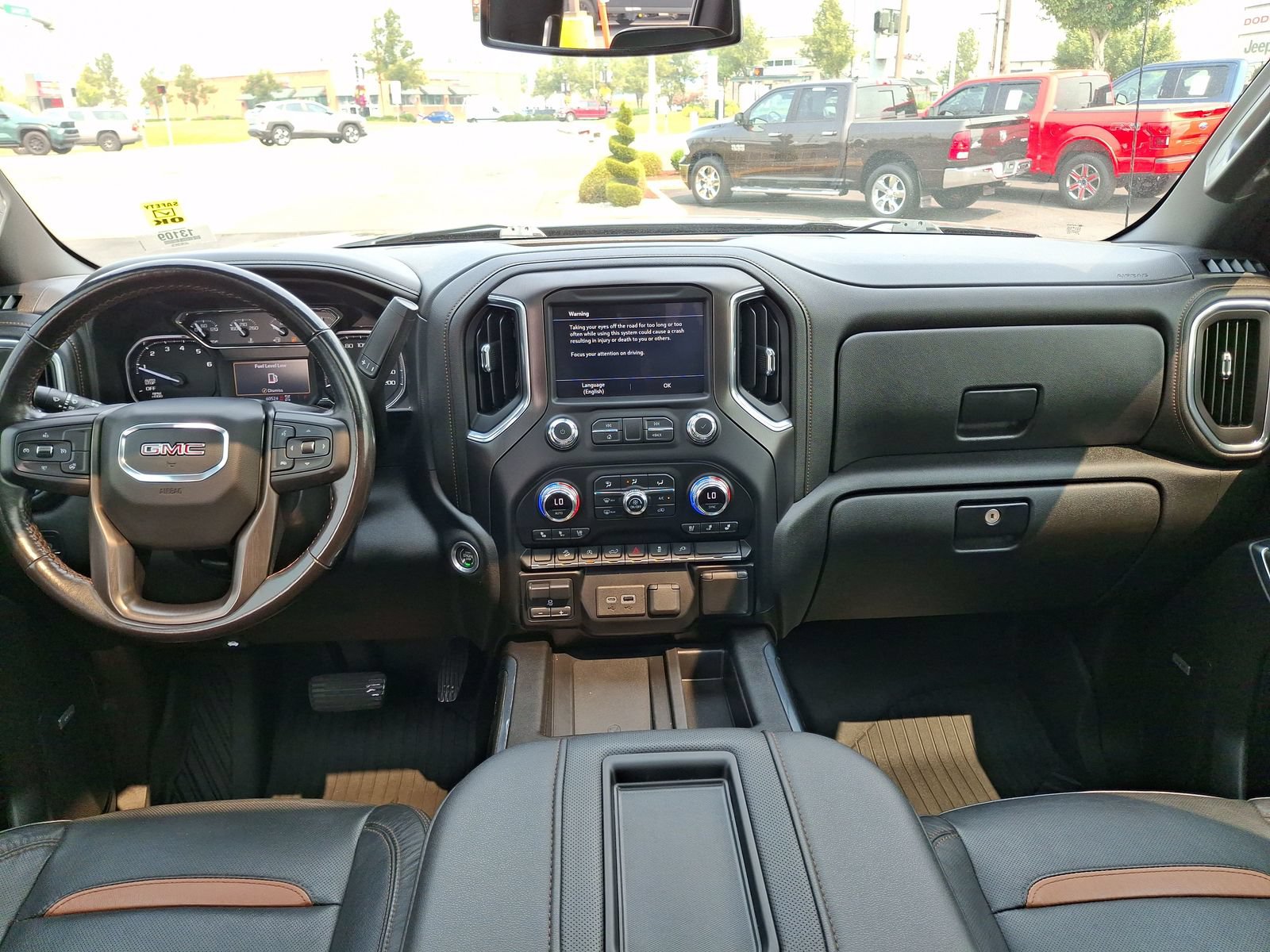 Used 2021 GMC Sierra 1500 AT4 w/ AT4 Preferred Package AWD/4WD image 9