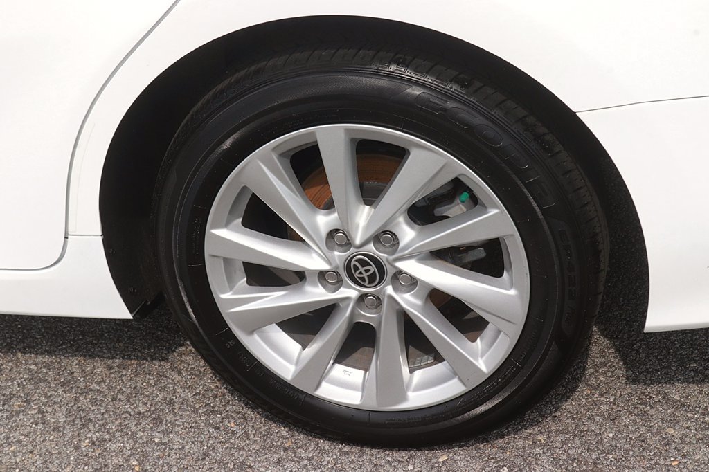 Used 2023 Toyota Camry LE FWD image 9