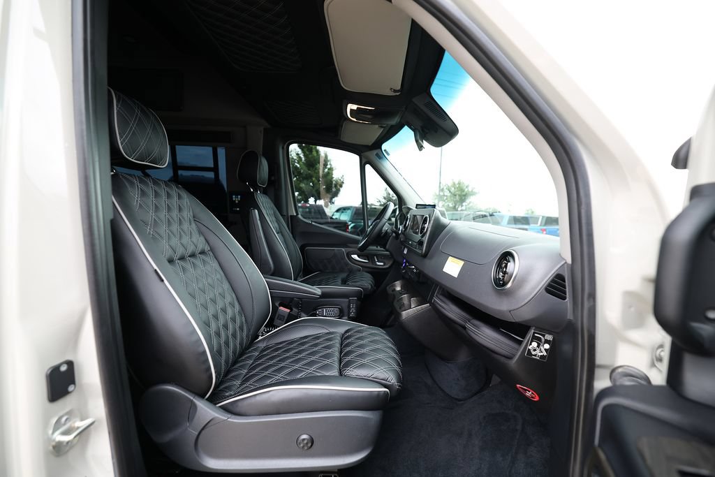 Used 2023 Mercedes-Benz Sprinter 3500 image 10