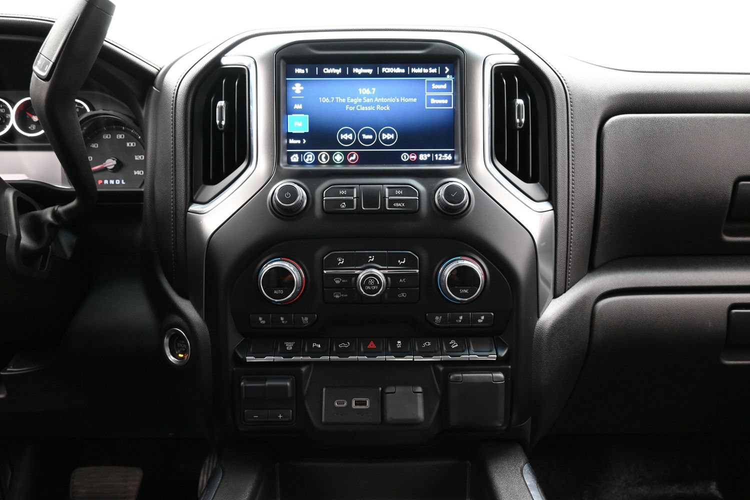 Used 2022 Chevrolet Silverado 2500 LTZ w/ LTZ Texas Edition AWD/4WD image 17