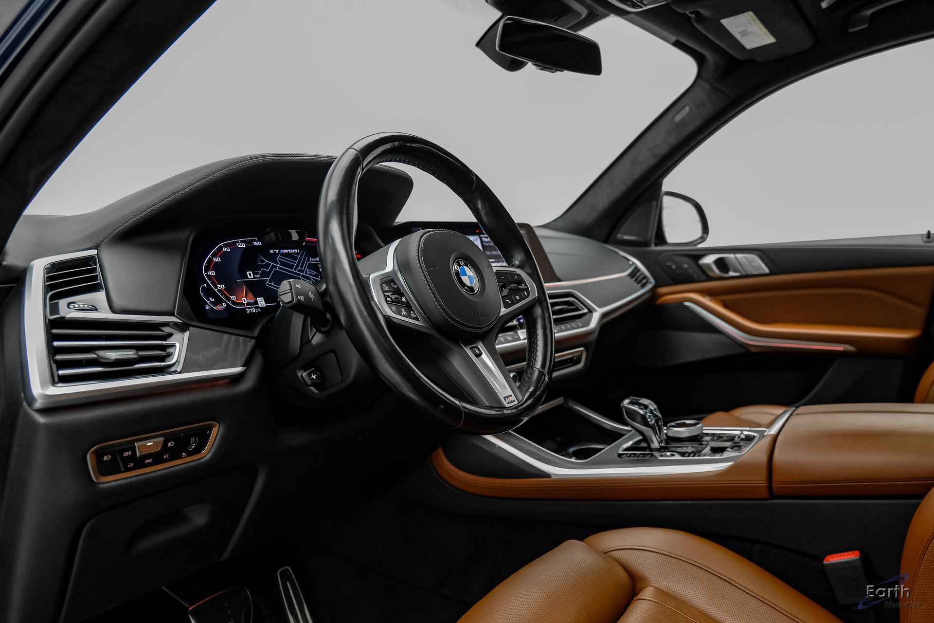 Used 2022 BMW X7 M50i w/ Dynamic Handling Package AWD/4WD image 32