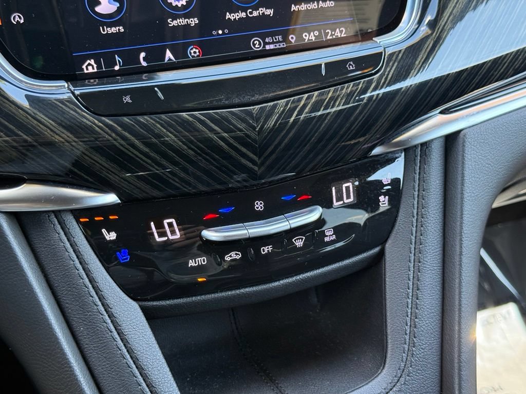 Certified 2025 Cadillac XT6 Premium Luxury FWD image 33