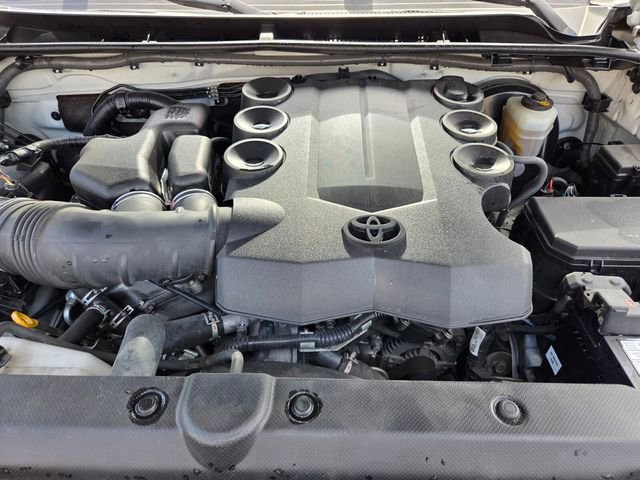 Used 2020 Toyota 4Runner SR5 Premium RWD image 26