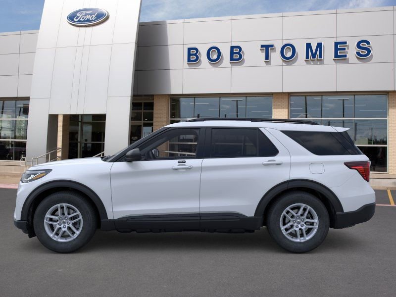 New 2026 Ford Explorer Active RWD image 3
