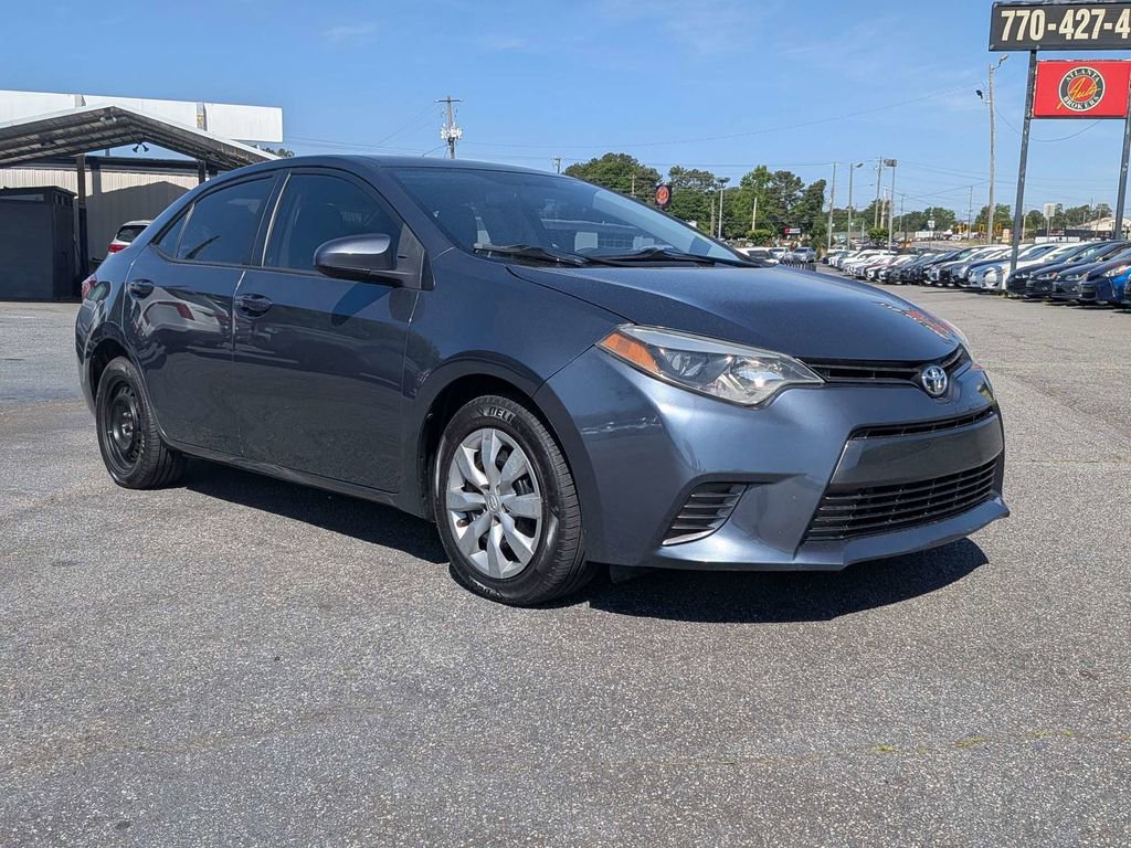 Used 2015 Toyota Corolla LE image 3